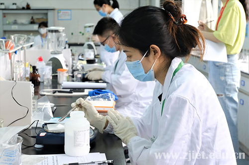 省職業院校技能大賽高職組農產品質量安全檢測賽項在我校成功舉辦，技術服務彰顯專業實力